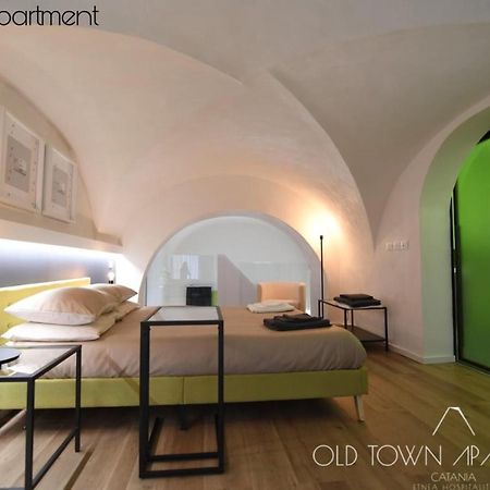 Old Town Apartments Катанія Екстер'єр фото