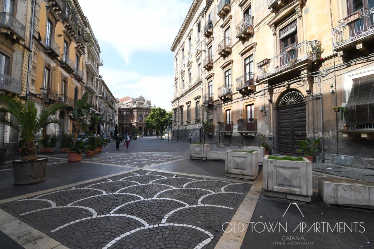 Old Town Apartments Катанія Екстер'єр фото