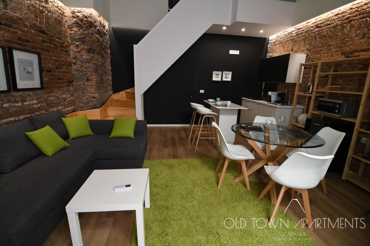 Old Town Apartments Катанія Екстер'єр фото