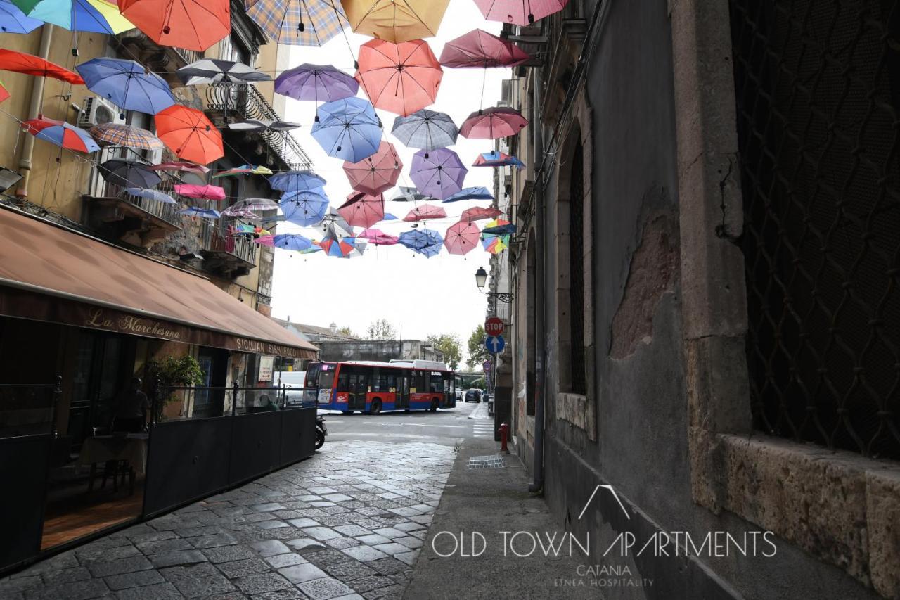 Old Town Apartments Катанія Екстер'єр фото