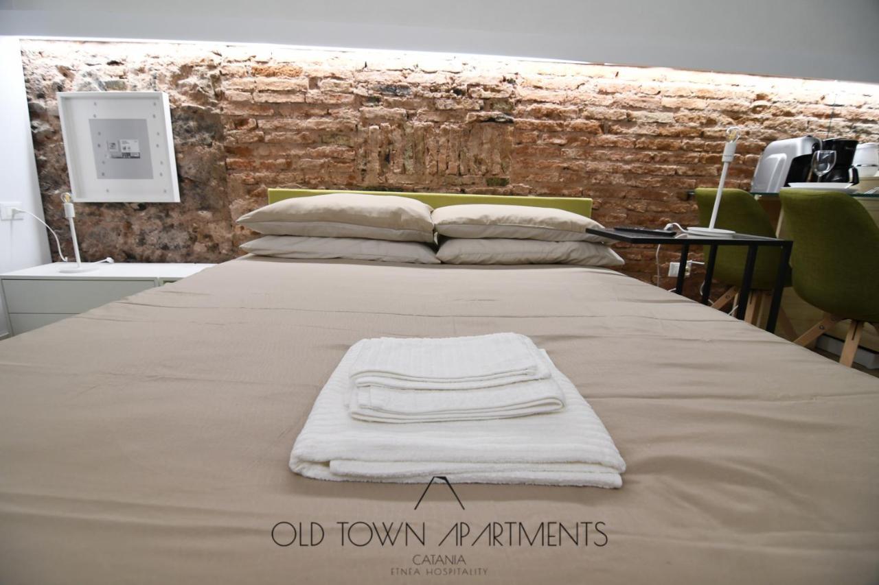 Old Town Apartments Катанія Екстер'єр фото