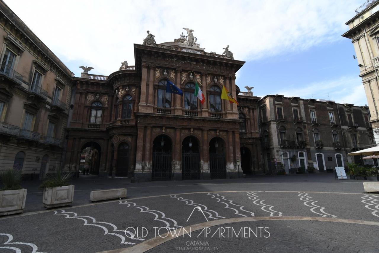 Old Town Apartments Катанія Екстер'єр фото