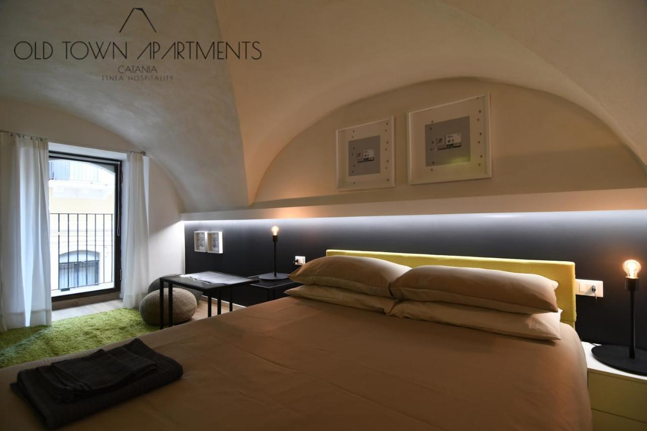 Old Town Apartments Катанія Екстер'єр фото